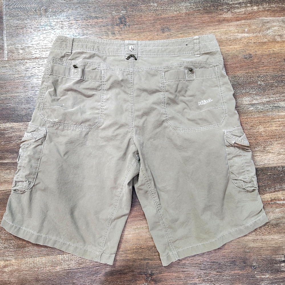 Unleash Your Adventure with KÜHL Ambush Cargo Shorts! Size 40 - Picture 10 of 13
